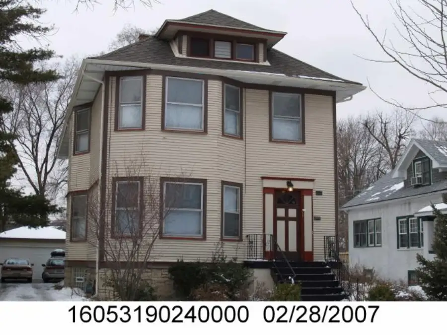 627 N HUMPHREY AVE, Oak Park