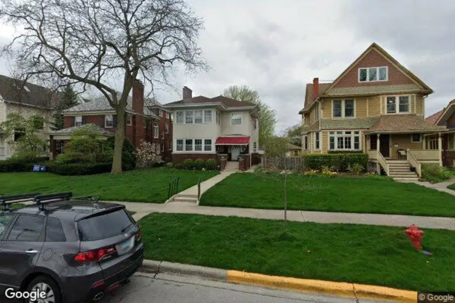211 LINDEN AVE, Oak Park