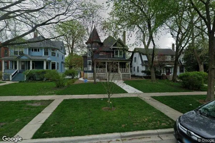 224 N ELMWOOD AVE, Oak Park