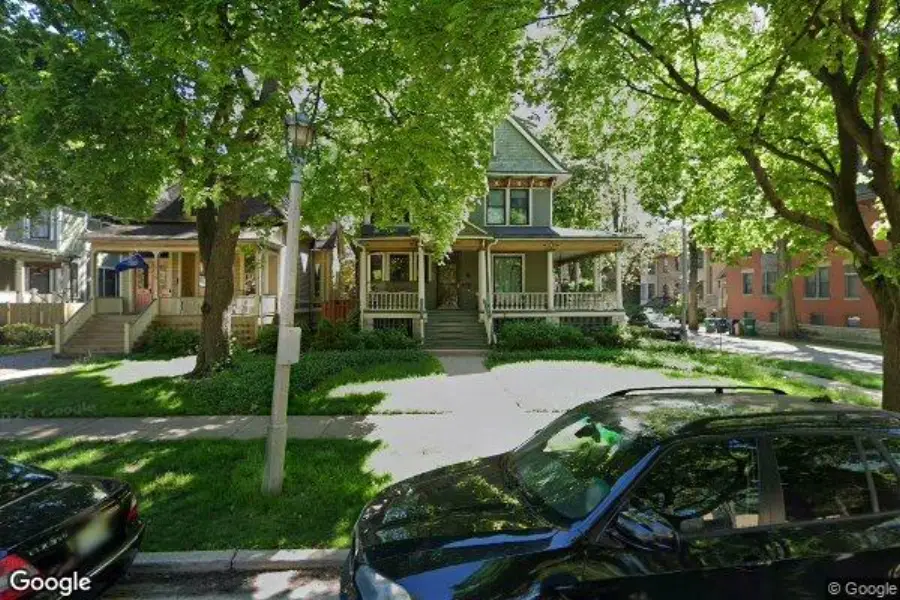 138 CLINTON AVE, Oak Park