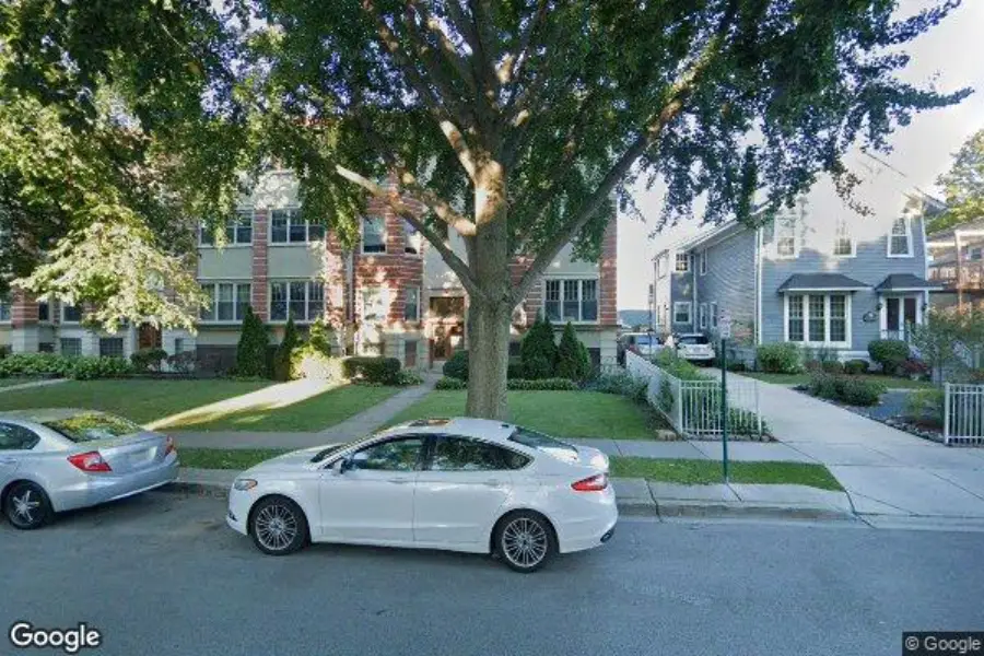 309 WISCONSIN AVE, Oak Park