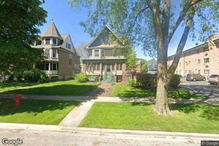 417 CLINTON AVE, Oak Park