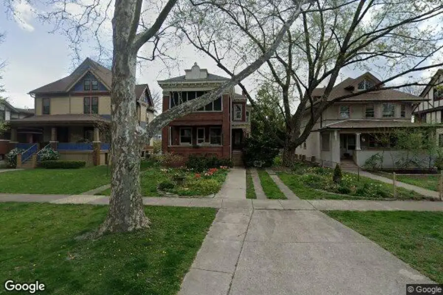 220 WESLEY AVE, Oak Park