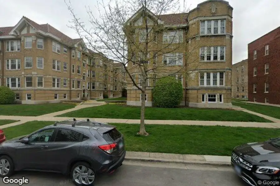 146 N HUMPHREY AVE, Oak Park