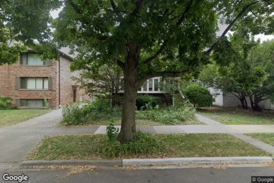 822 S MAPLE AVE, Oak Park