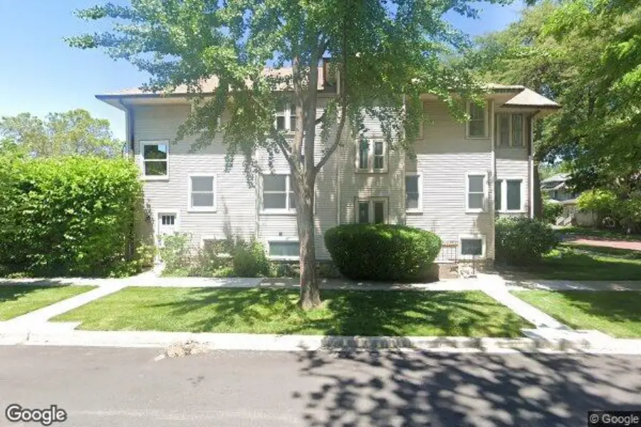 947 WENONAH AVE, Oak Park