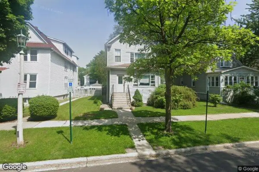 1032 S MAPLE AVE, Oak Park