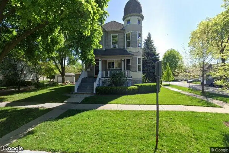 946 WESLEY AVE, Oak Park